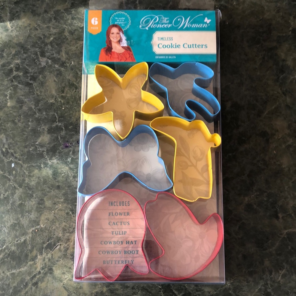 The Pioneer Woman Timeless Cookie Cutters